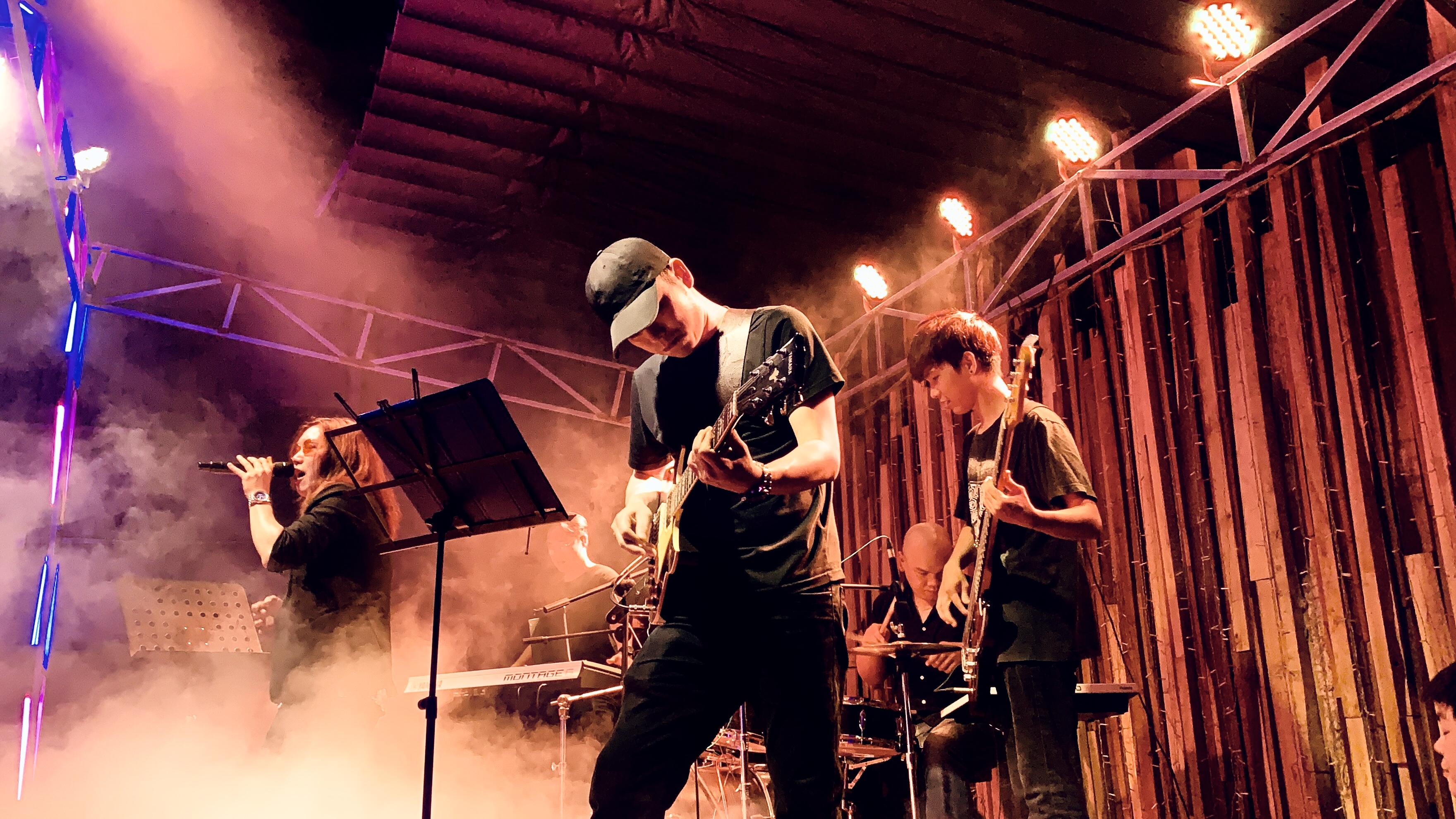 Nhà Gỗ Show / 2019-2022