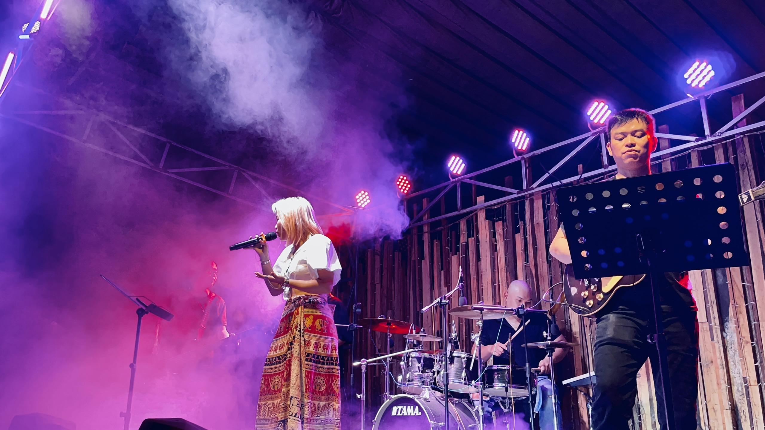 Nhà Gỗ Show / 2019-2022