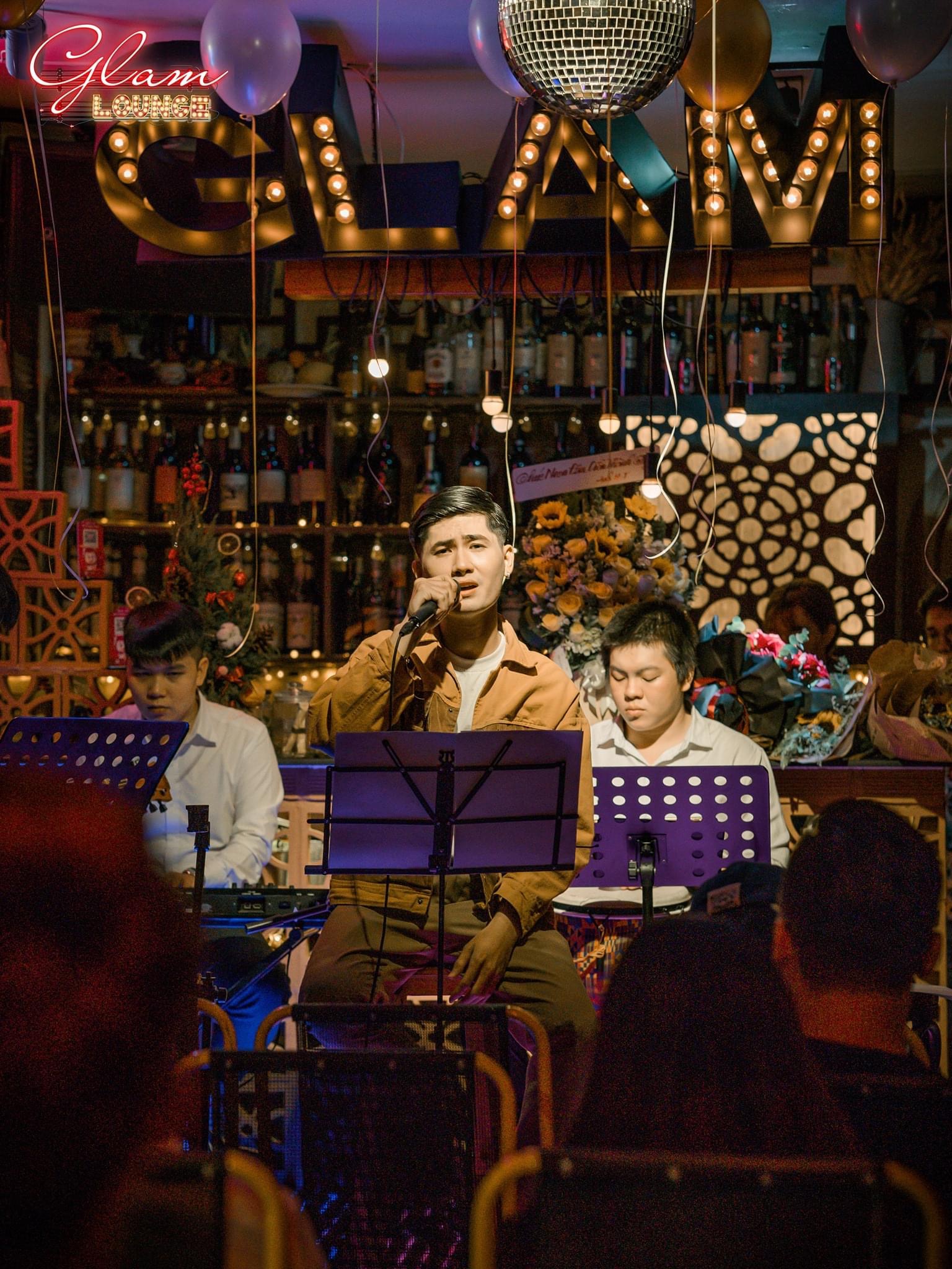 Acoustic Night - Glam Lounge ( video )