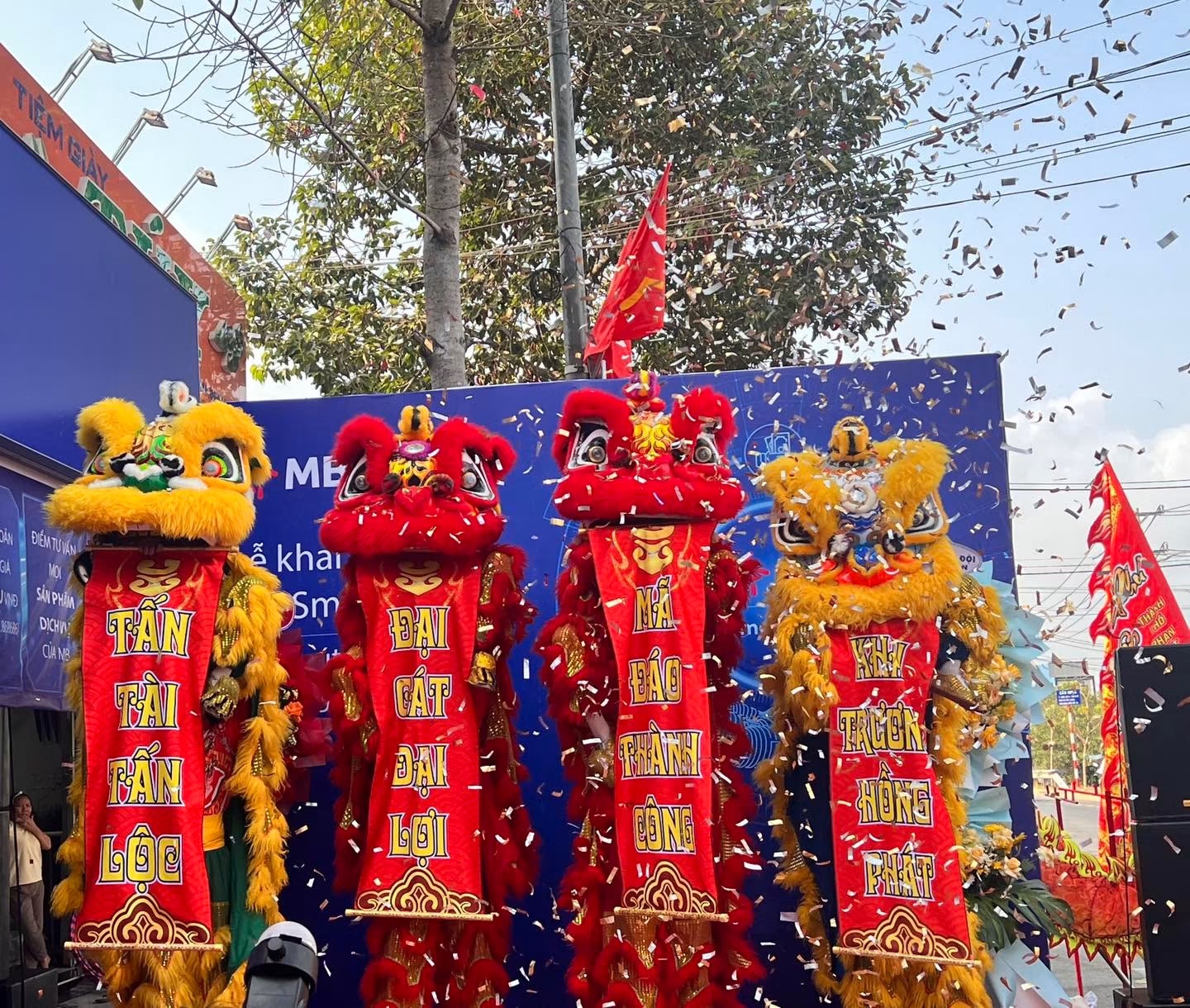 Đội Lân Sư Rồng