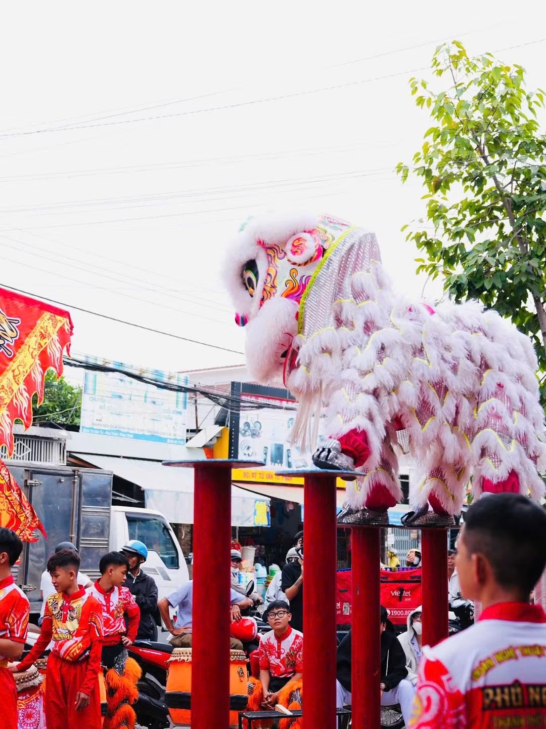 Đội Lân Sư Rồng